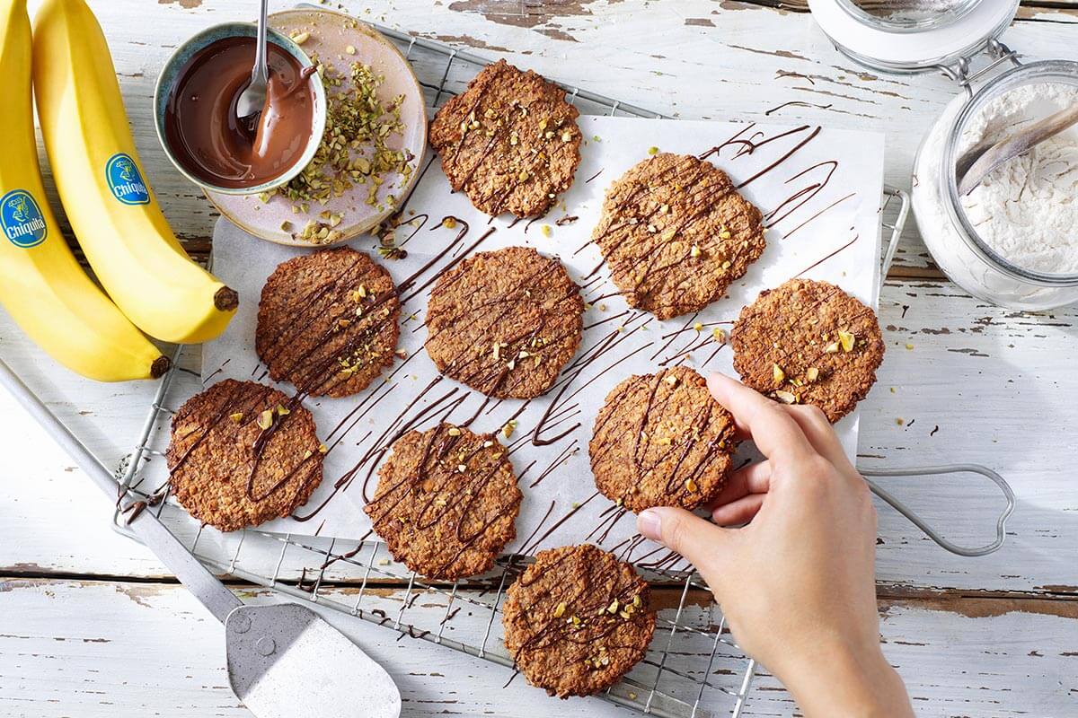 Oatmeal Chiquita banana cookies with dark chocolate | Chiquita Recipes