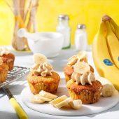 Peanut Butter Chiquita Banana Cupcakes