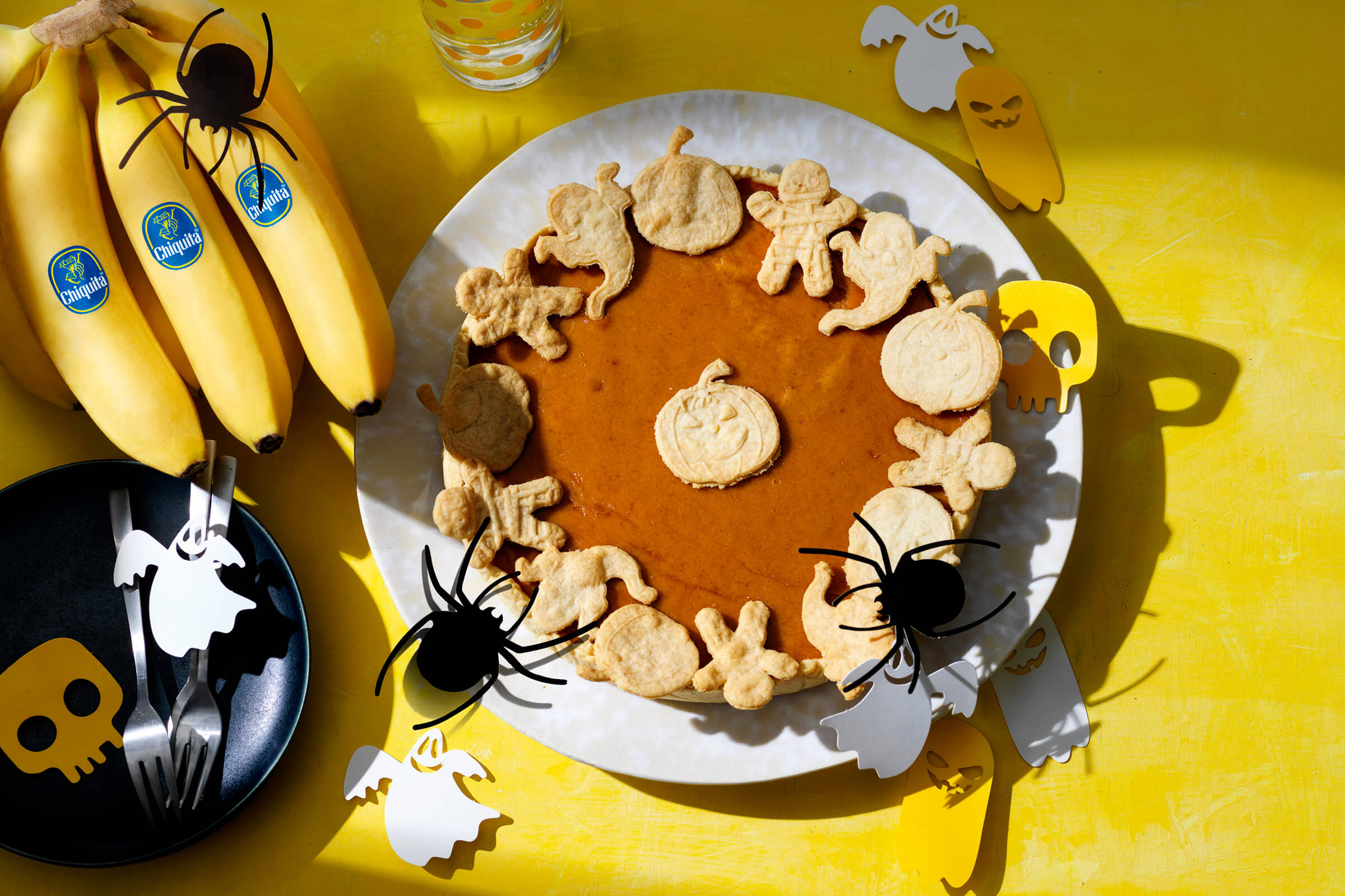 Easy Halloween Pumpkin Pie with Chiquita Banana