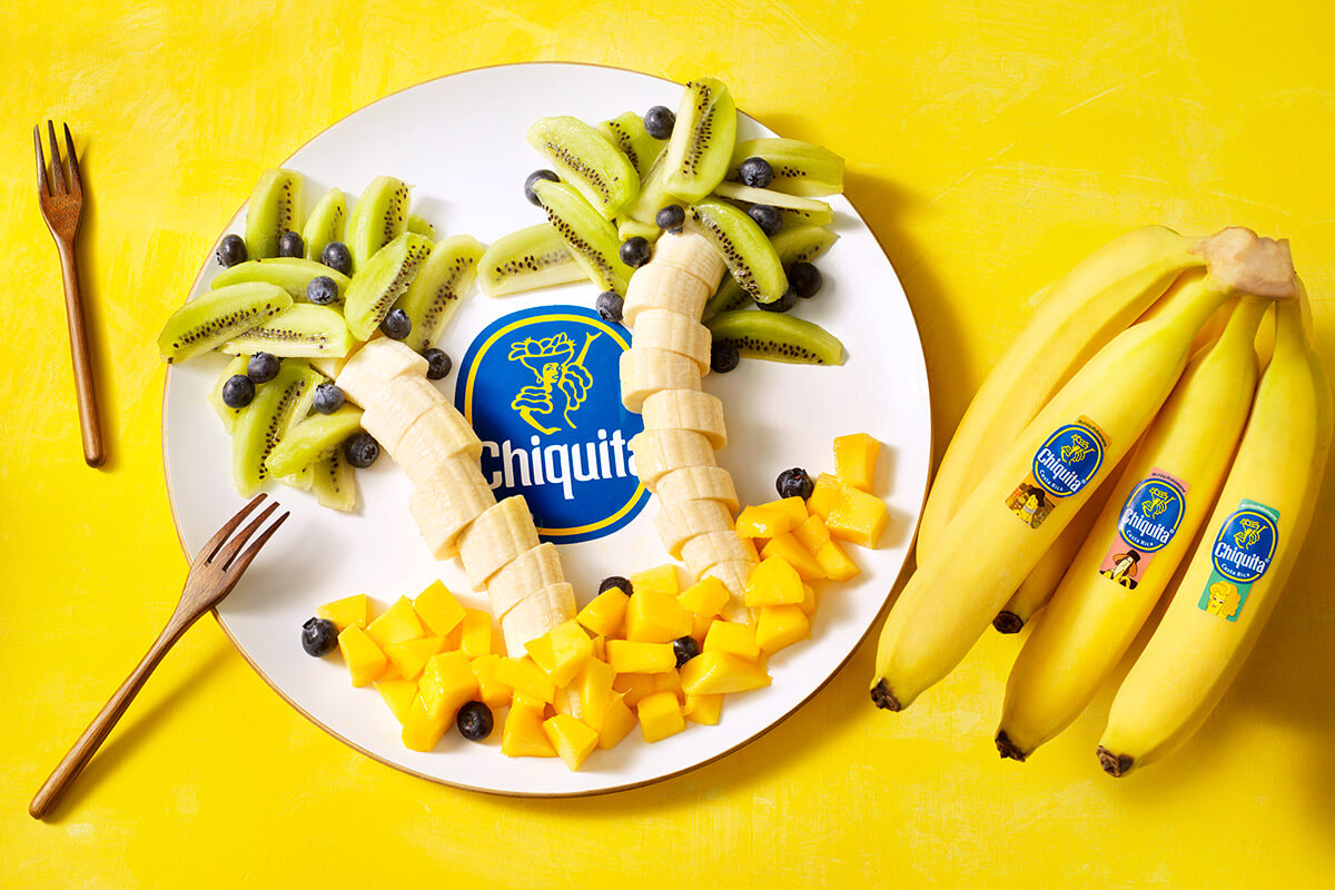 Chiquita Banana Palmtree with Kiwi and Mango